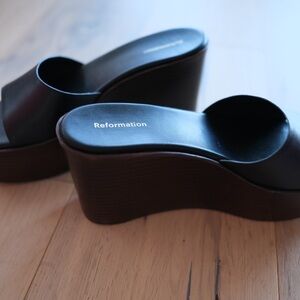 Reformation Jordan Platform Wedge Sandals – Size 7.5
